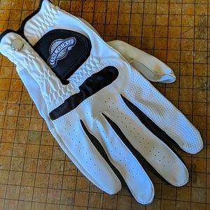 FREE NWOT OnCourse Right Hand Cadet Golf Glove
